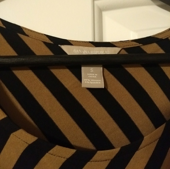 Banana Republic Striped Maxi Dress - Picture 4 of 4